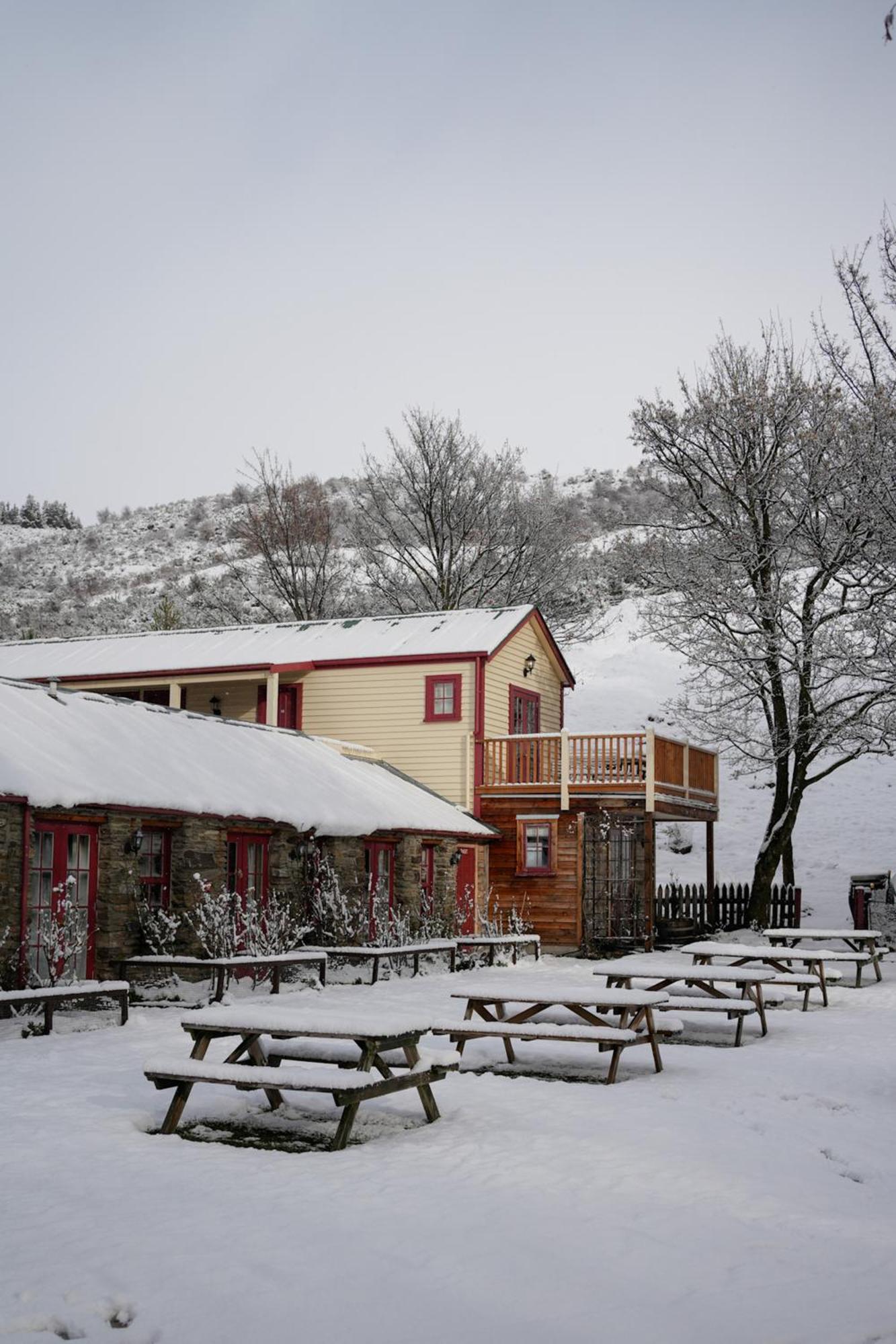 Cardrona Hotel Экстерьер фото